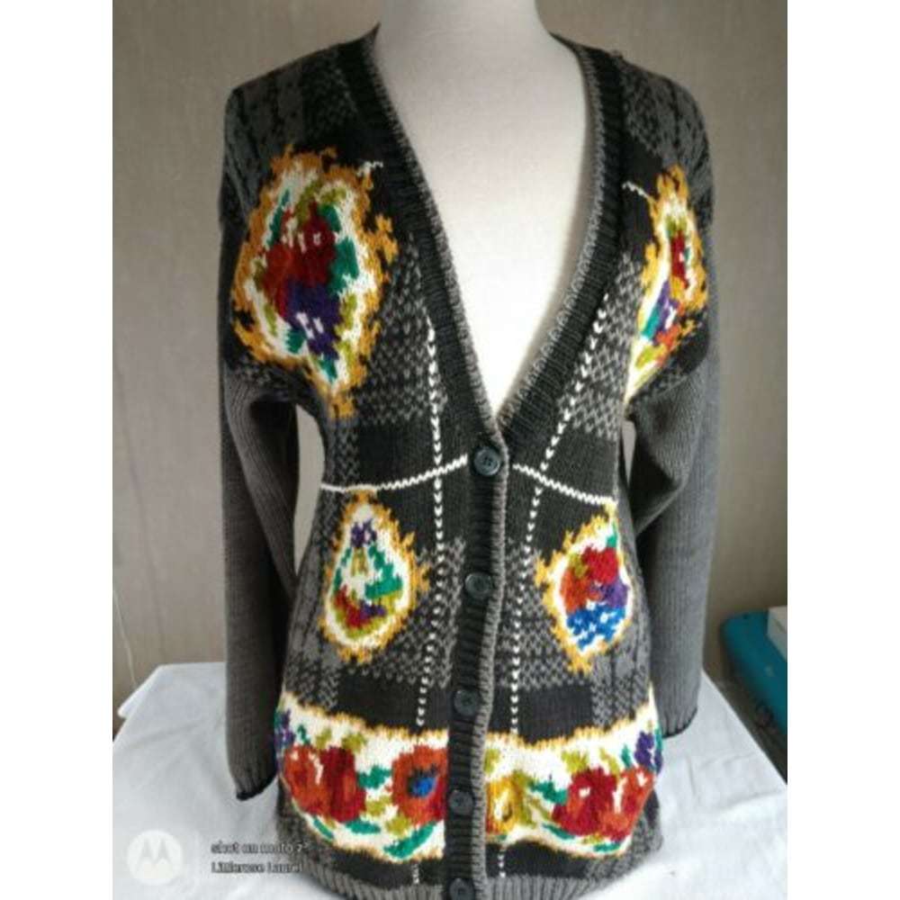 Chaus petite cotton cardigan  with floral designs